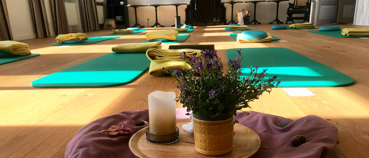 Yogazimmer im Kloster